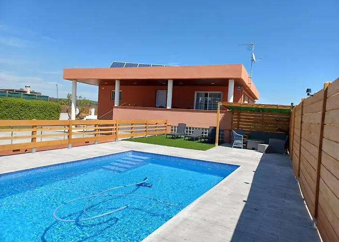 Piscina De Sal Barbacoa Wifi, Parking Gratis, 3 Min Pga Casa El Roble