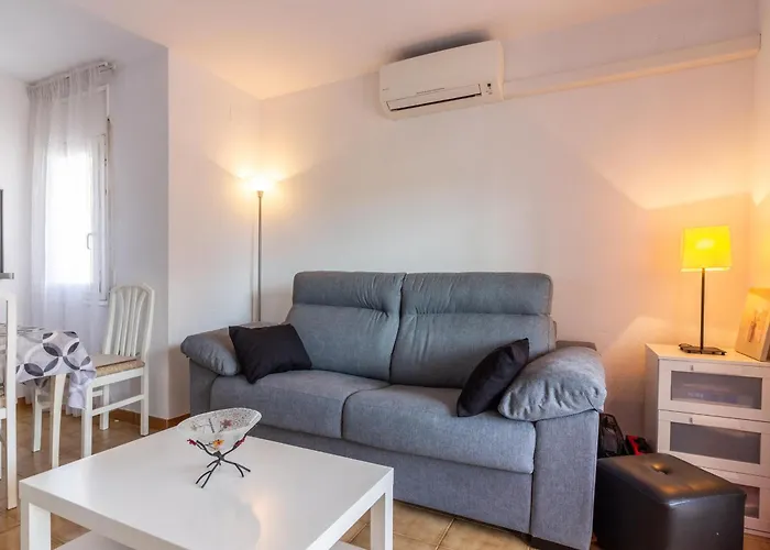 Apartamento Acogedor Cerca De La Playa En Santa Margarita Con A/C, Terraza Y Parking - Es-228-120