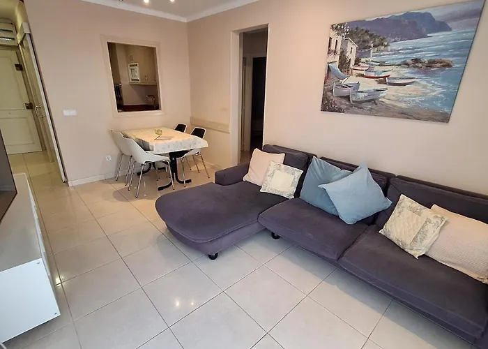 Apartment Grecia 200 Meter From Beach Lestartit
