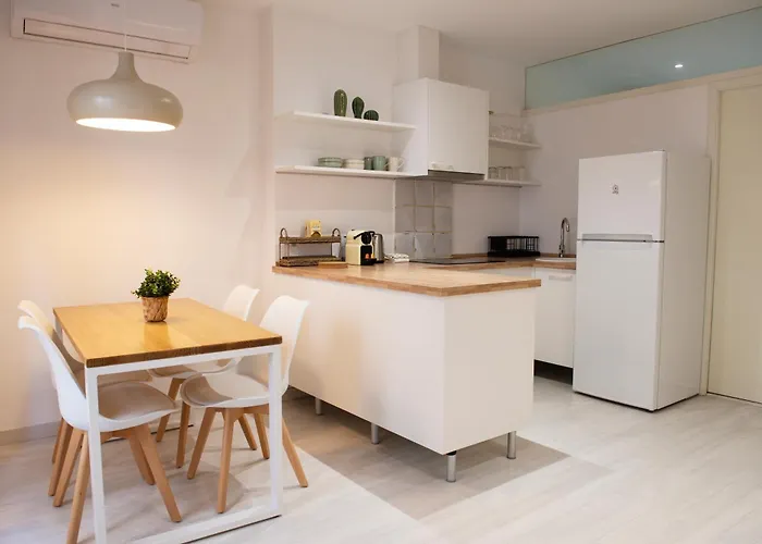 Elena Apartments Girona