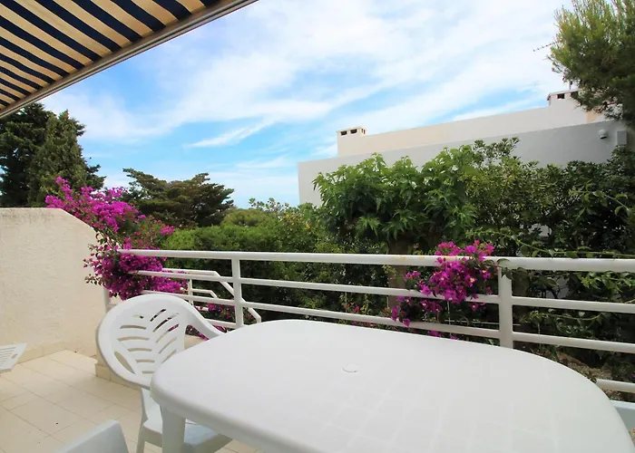 Amplio Y Luminoso Apartamento En Grifeu, Terraza, Jardin Y A 200M De La Playa - Es-228-155