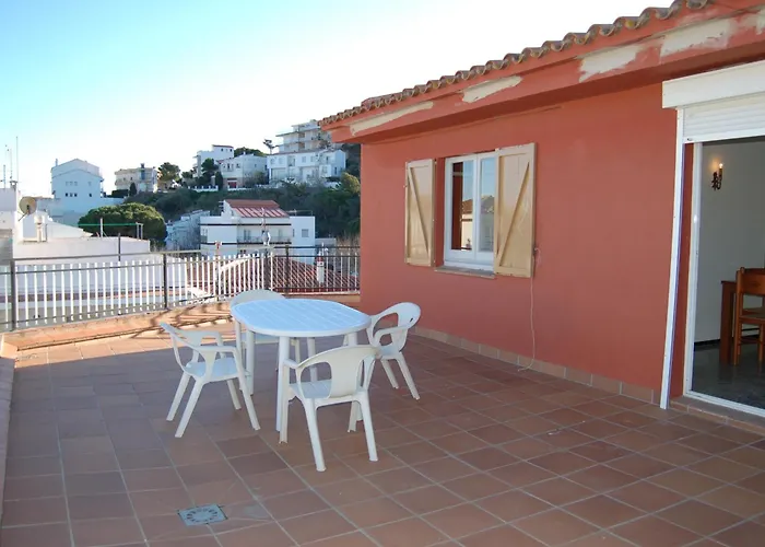 Atico Con Gran Terraza, A 100M De La Playa Del Port De Llanca, Con Wifi, Tv Y Cocina Renovada - Es-228-31