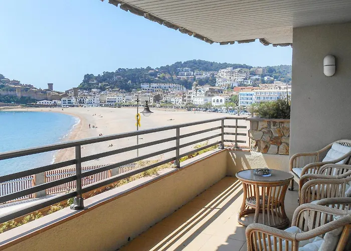 4 Bedroom Awesome Apartment In Tossa De Mar