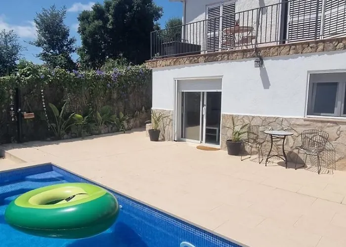 Chalet Con Piscina Lloret De Mar