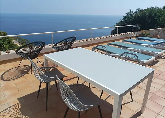 Sol y Mar 8-Maison jumelée avec terrasse, piscine et parking communautaire, surplomb de mer
