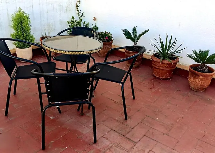 2 Bedroom Large Modern Apartment In Blanes Old Town 50M From The Beach!
