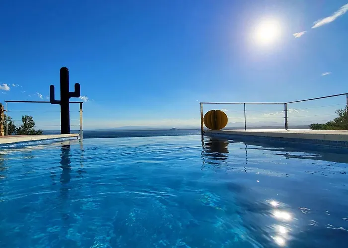 Villa Alco En Roses Con Vistas Preciosas Del Mar