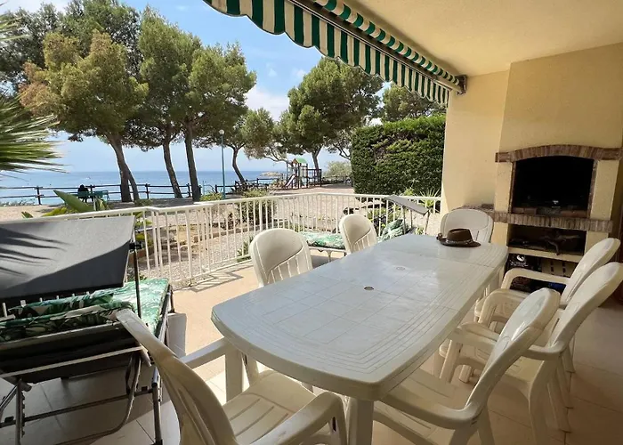 Apartamento En Primera Linea Con Acceso Directo A La Playa En La Almadrava