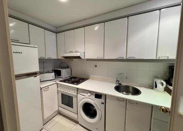 Apartamentos Nautic wifi gratis a 150 metros de la playa de Tossa de Mar
