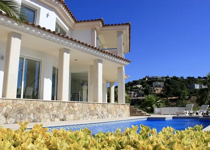 Villa De Oro