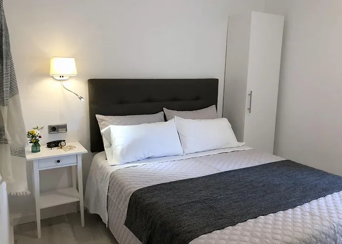 Apartaments La Palmera, Terrace & Pool