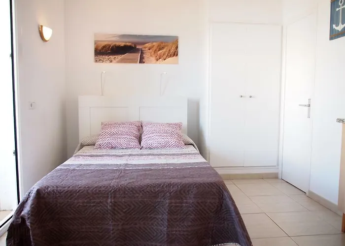Miramar 32C