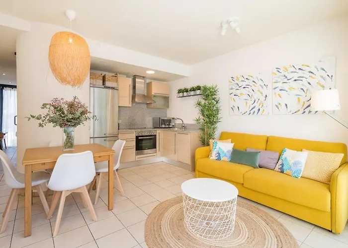 Beach Apartment In The Heart Of Tamariu