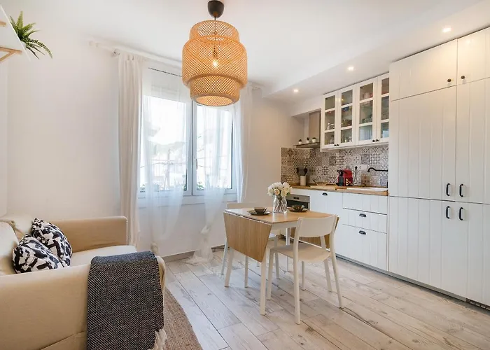 Beautiful Apartment Stylish Village House @ Center Cadaques