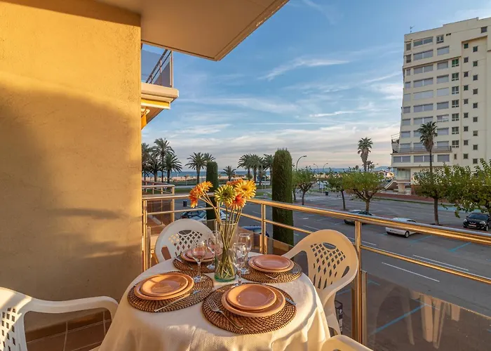 Empurialola Apartamento vistas mar Mirablau E 1 2 Empuriabrava