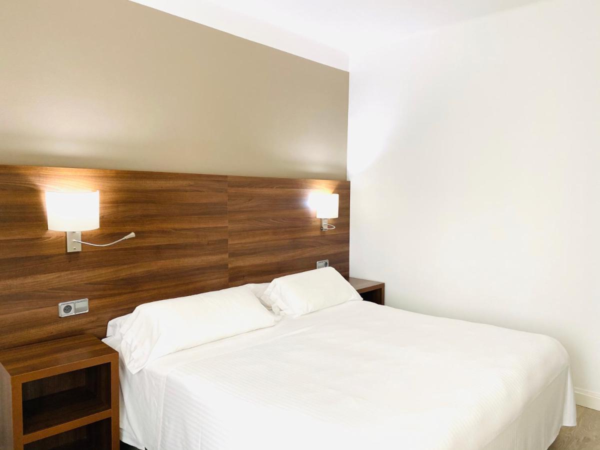 Hotel Carbonell 2*