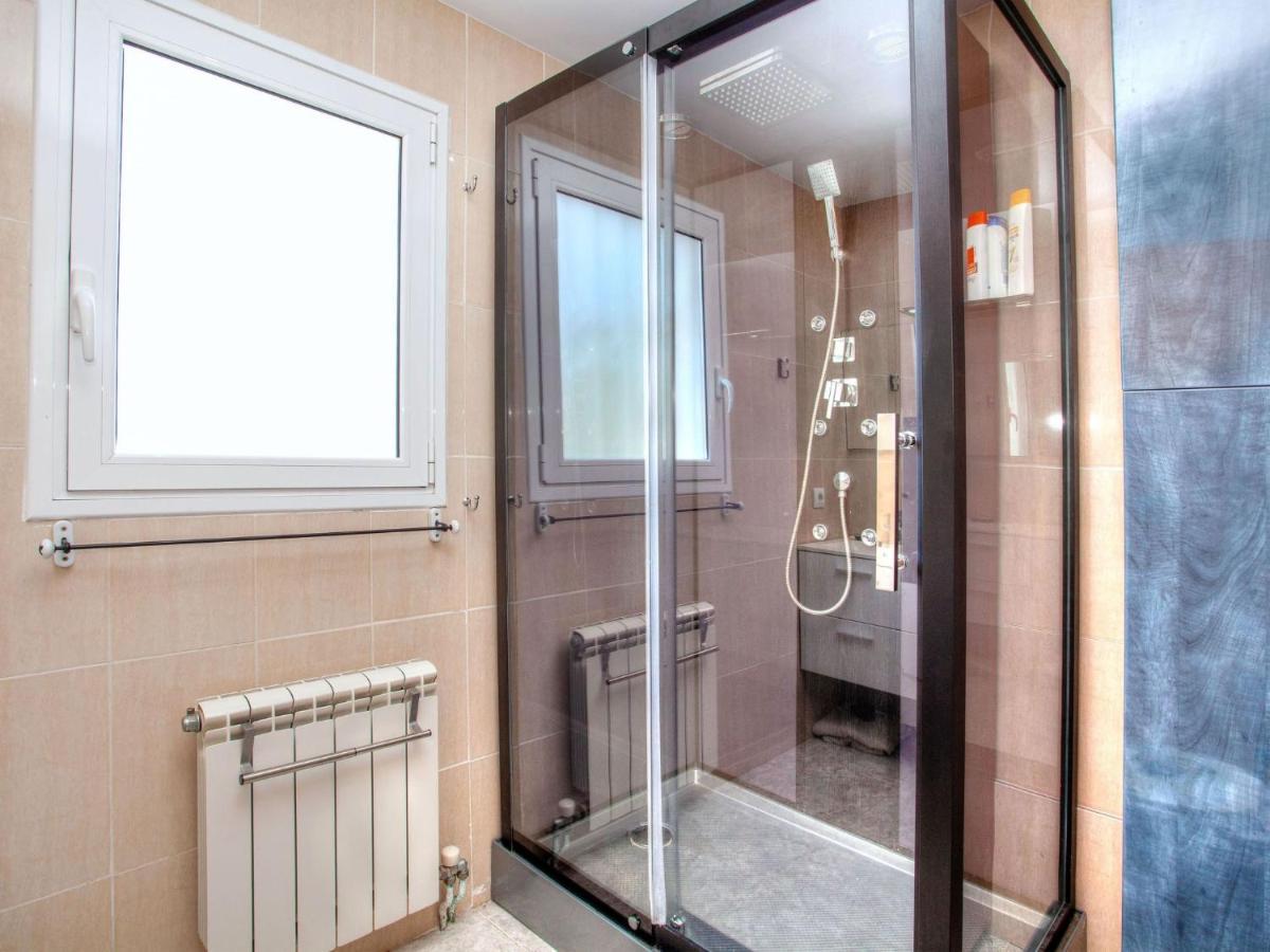 Mercury By Interhome Lloret de Mar