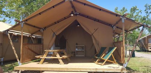 Camping Nautic Almata