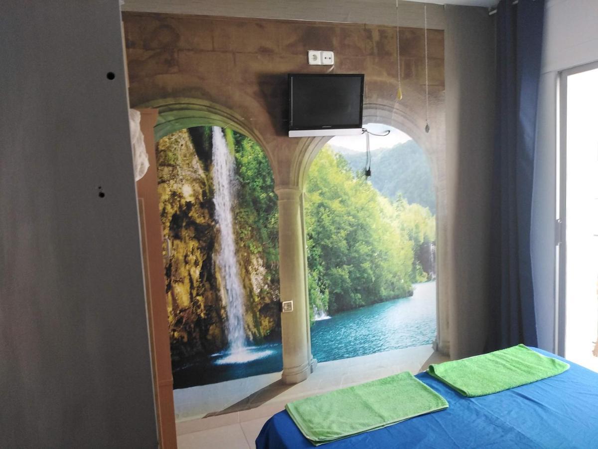 Pau Guest house Llanca