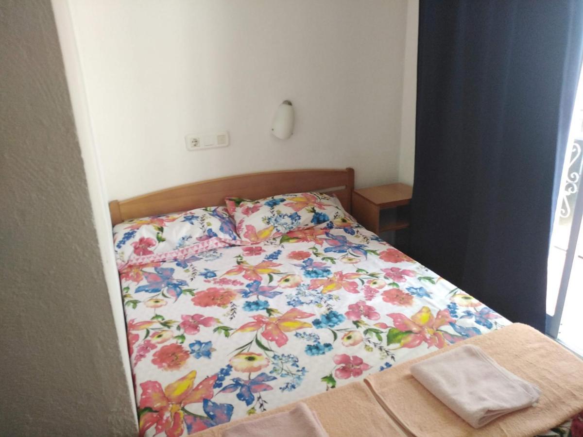 Pau Guest house