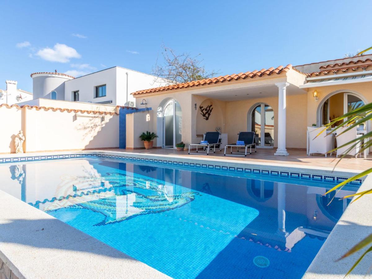 Bonica By Interhome Holiday home Empuriabrava