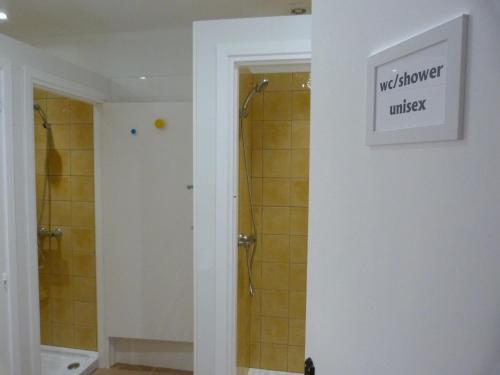 Bed and breakfast Hostel Figueres
