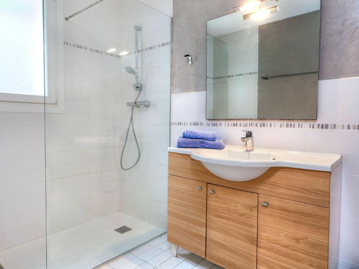 Hermine By Interhome Sant Marti d'Empuries
