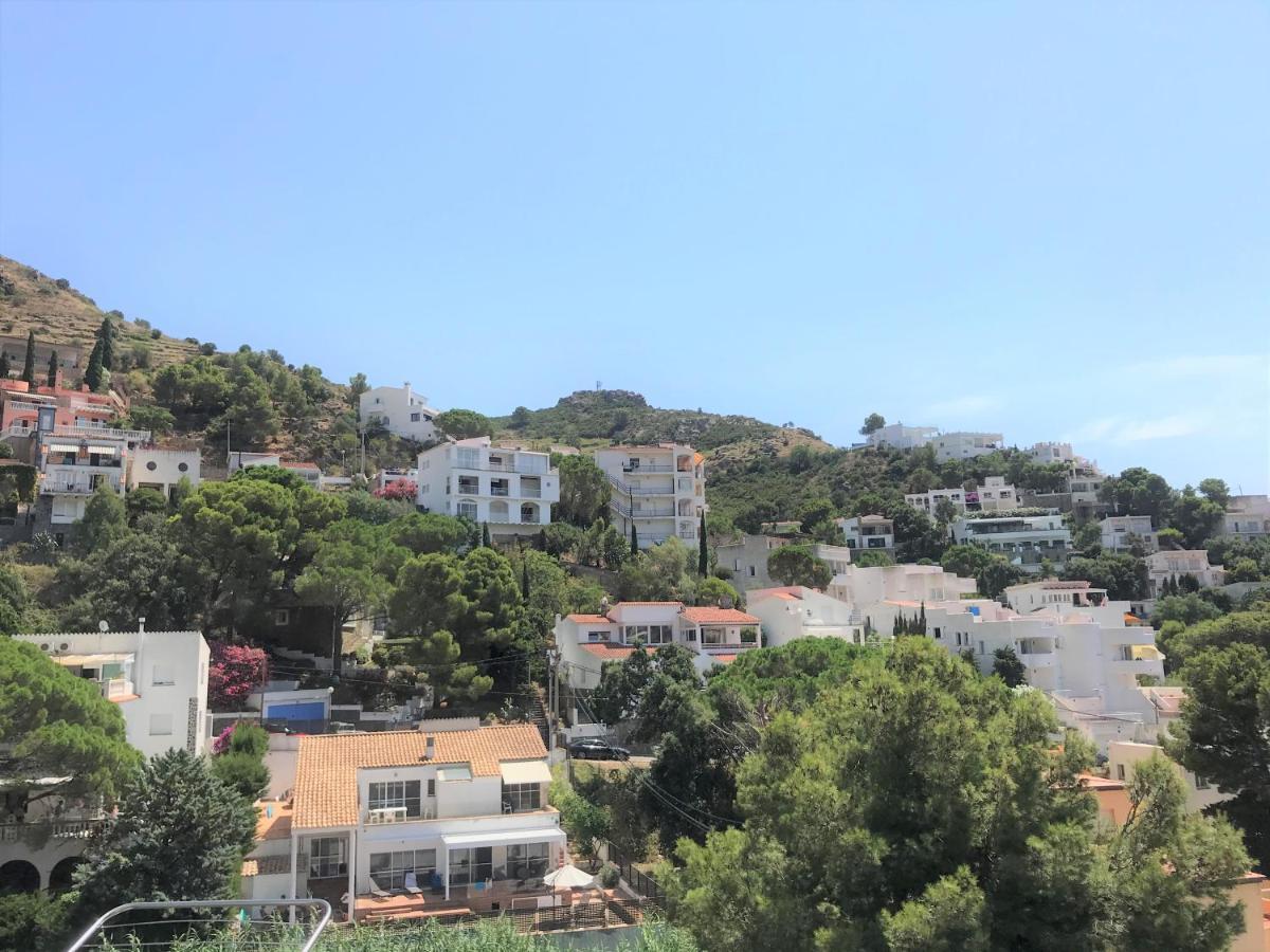 Apartamento En Con Vistas Al Mar A 50 Metros De La Playa * Roses