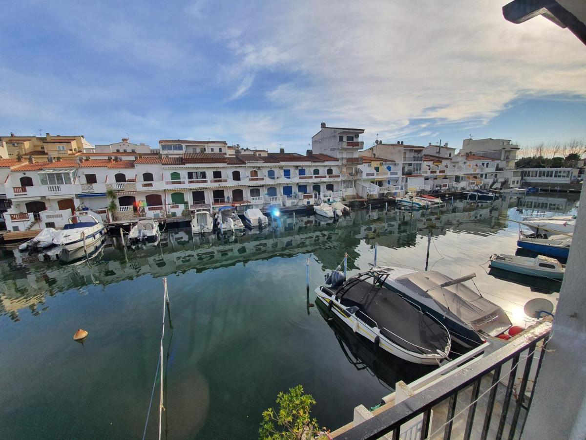 Portofino Canales Apartment Empuriabrava