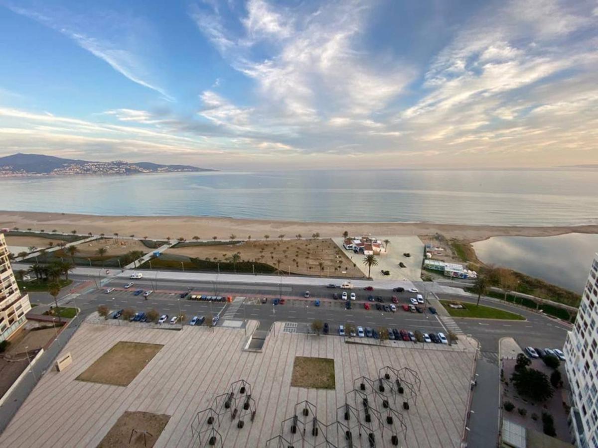 Holidays P14 Sea View Apartamento
