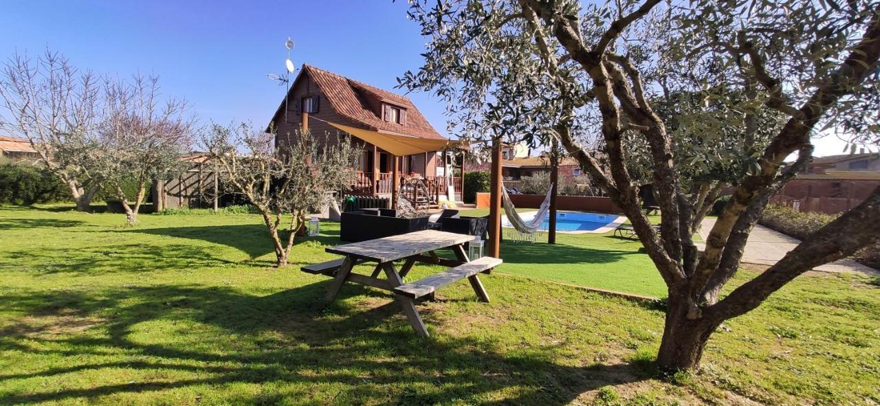 Casita De Madera Girona
