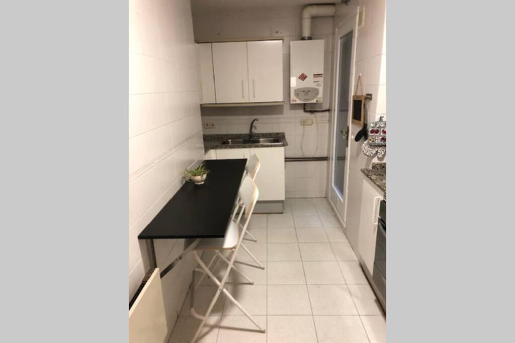 Comode Al Bell Mig De Apartamento Gerona