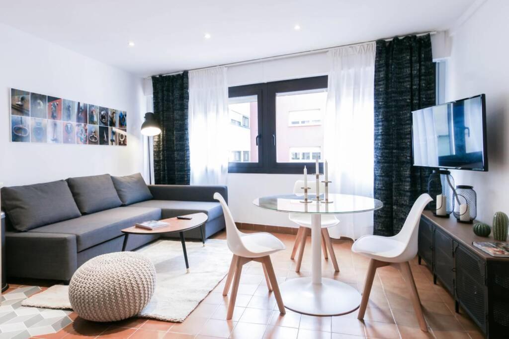 Eiffel Bridge Boutique Apartment