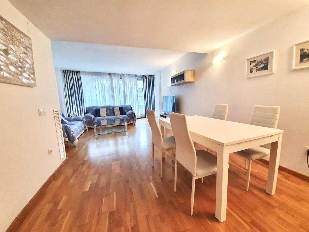 Ancora Frontbeach Luxury Apartment *