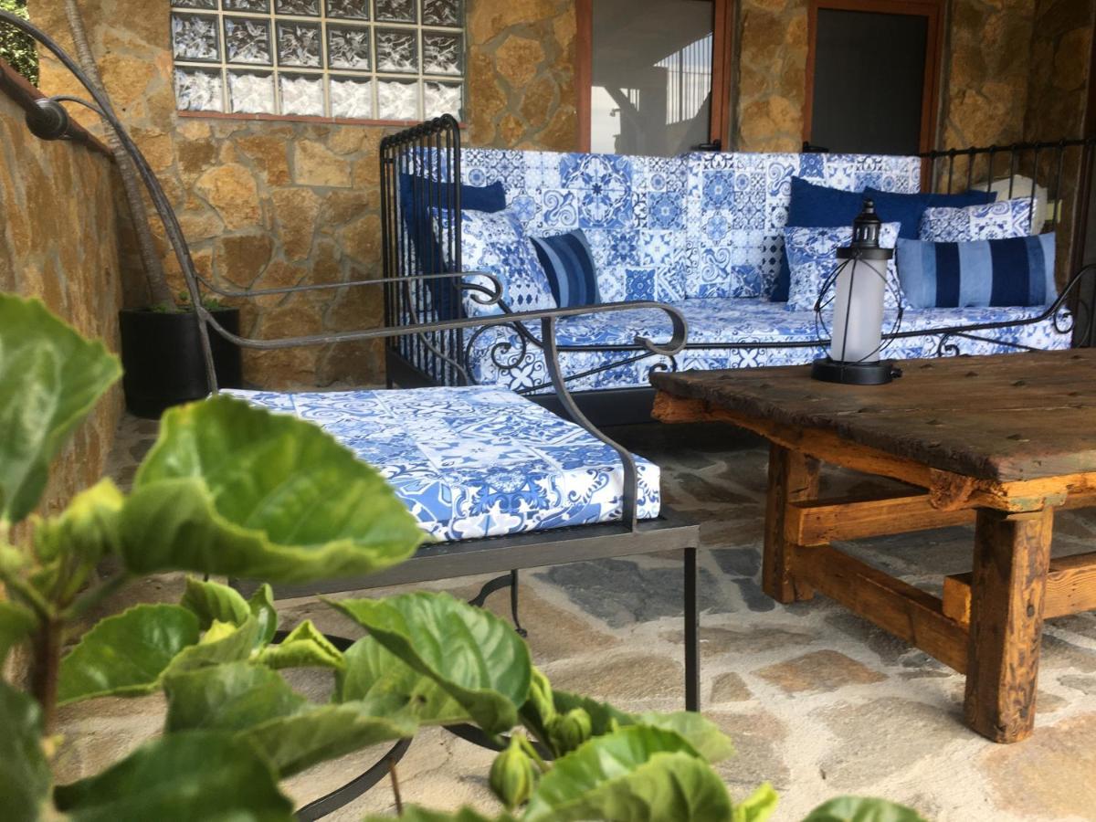 Cadiretes Holiday home *