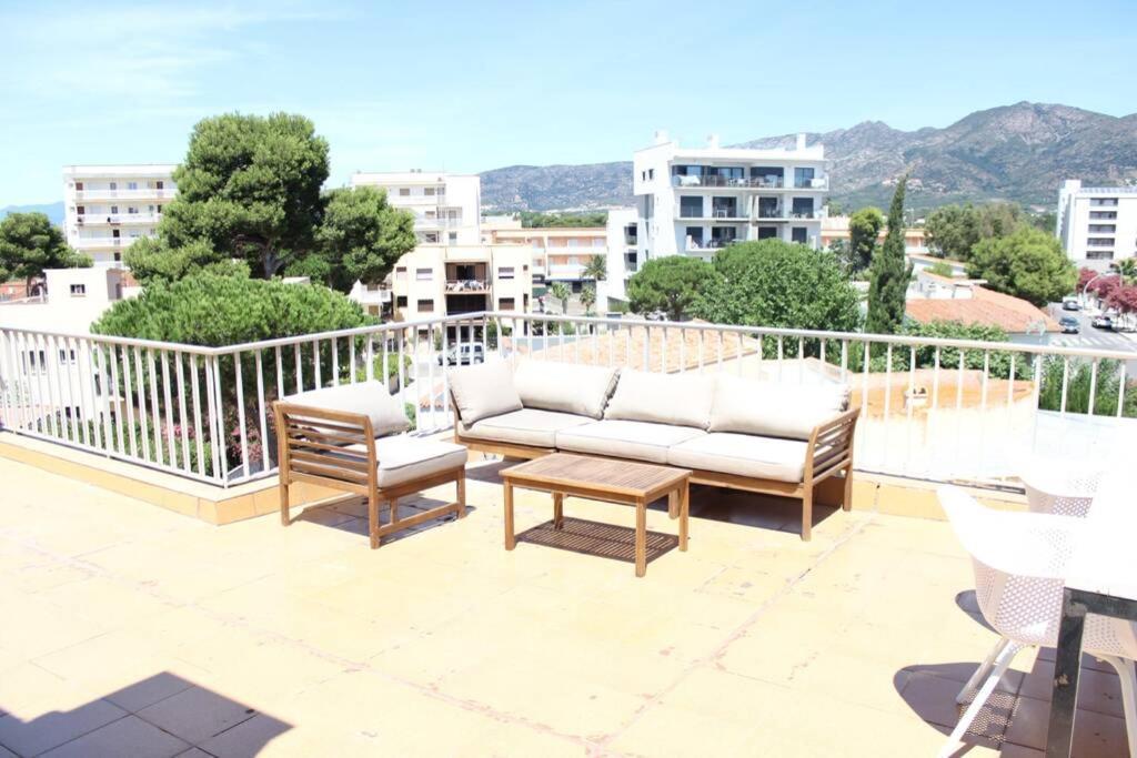Beautiful Loft, Huge Sunny Terrace, View Over The And Sea Apartamento