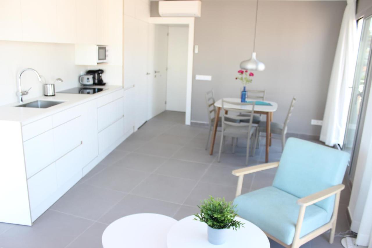 Beautiful Loft, Huge Sunny Terrace, View Over The And Sea