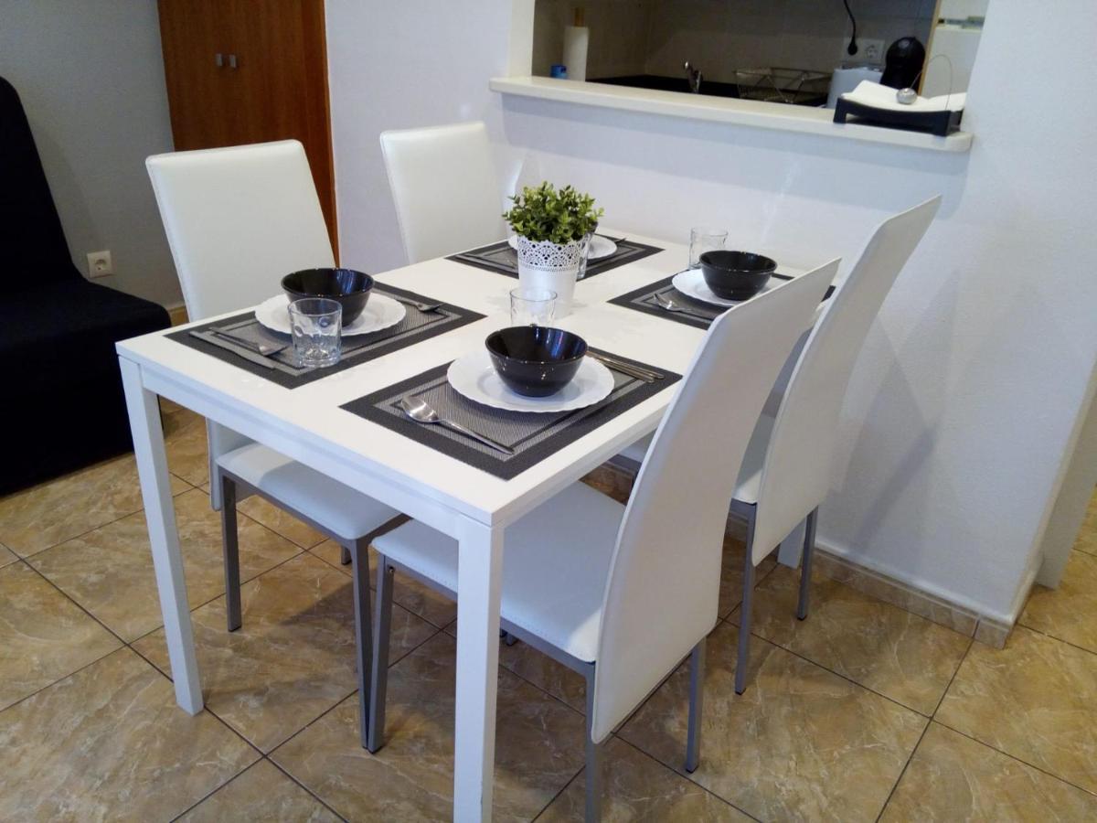 Apartamento Royal Apartament-200m From Beach- Wifi *