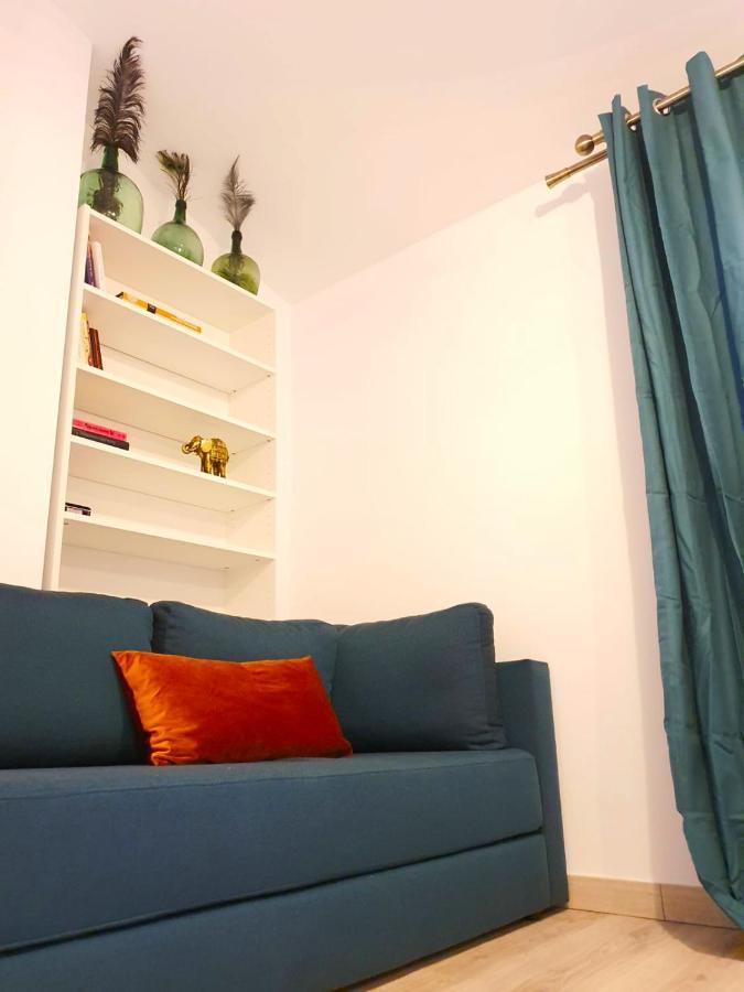 Spiral Stairs Duplex Apartment *