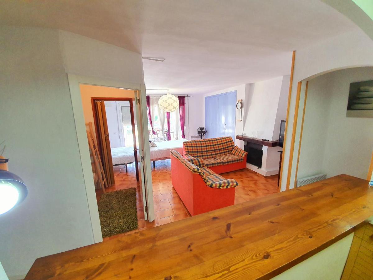 Port Emporda Canales Apartment *