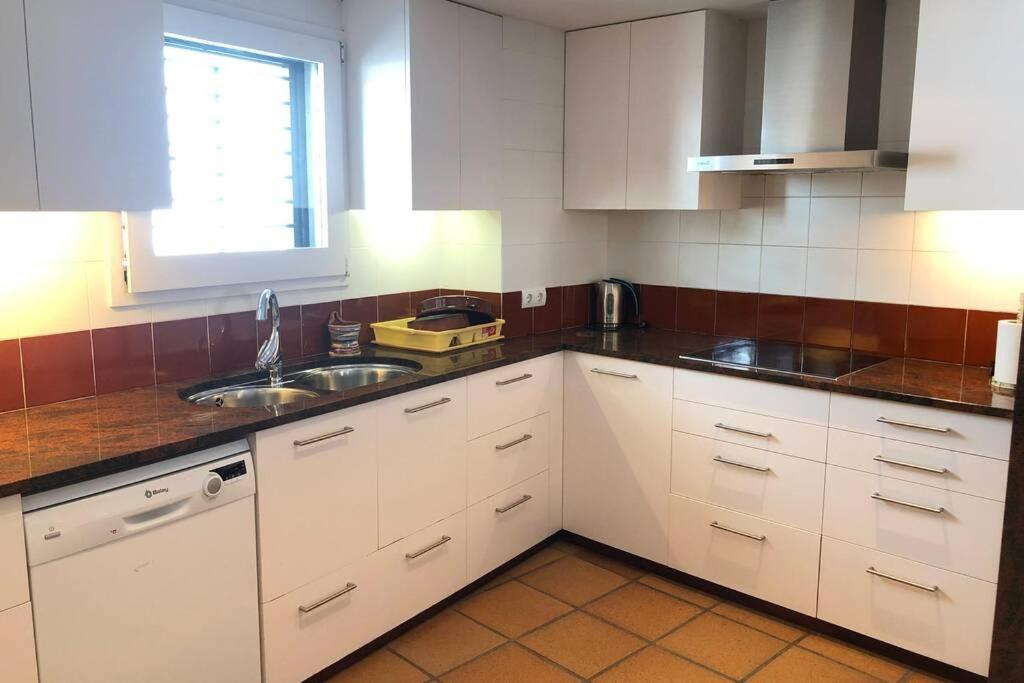 Roques - Casa En Primera Linea De Mar En Holiday home *