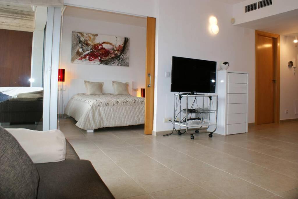 Apartamento Con Piscina Y Parking En