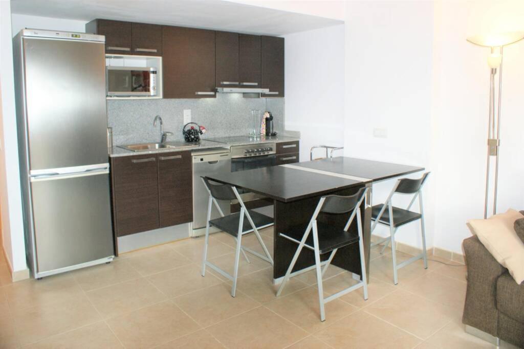Apartamento Con Piscina Y Parking En Apartamento *