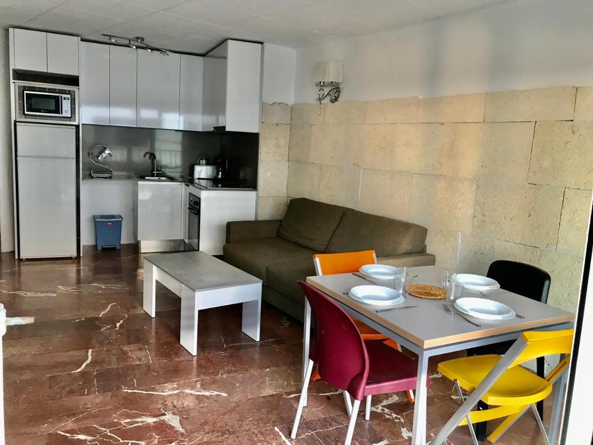 Apartment Palmeras - En El Centro De - Cerca De La Playa - Terraza - Wifi