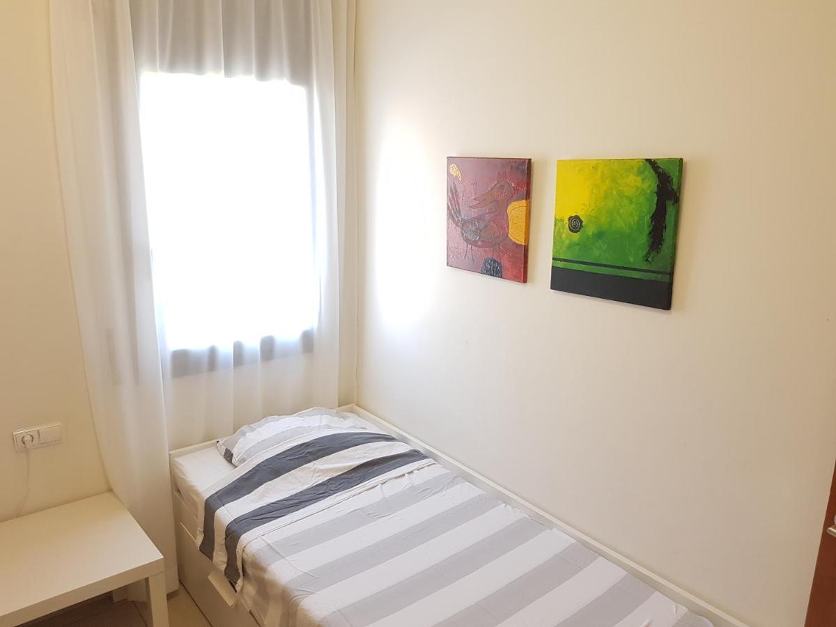 Beautiful 75m2 With View At The Beach, Pool, Parking Apartamento