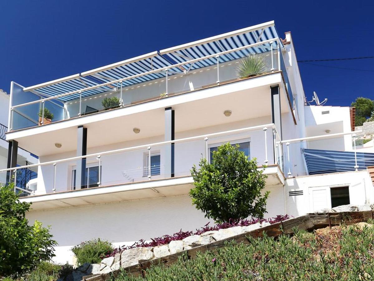 Global Immo 6020 Martin Villa Roses