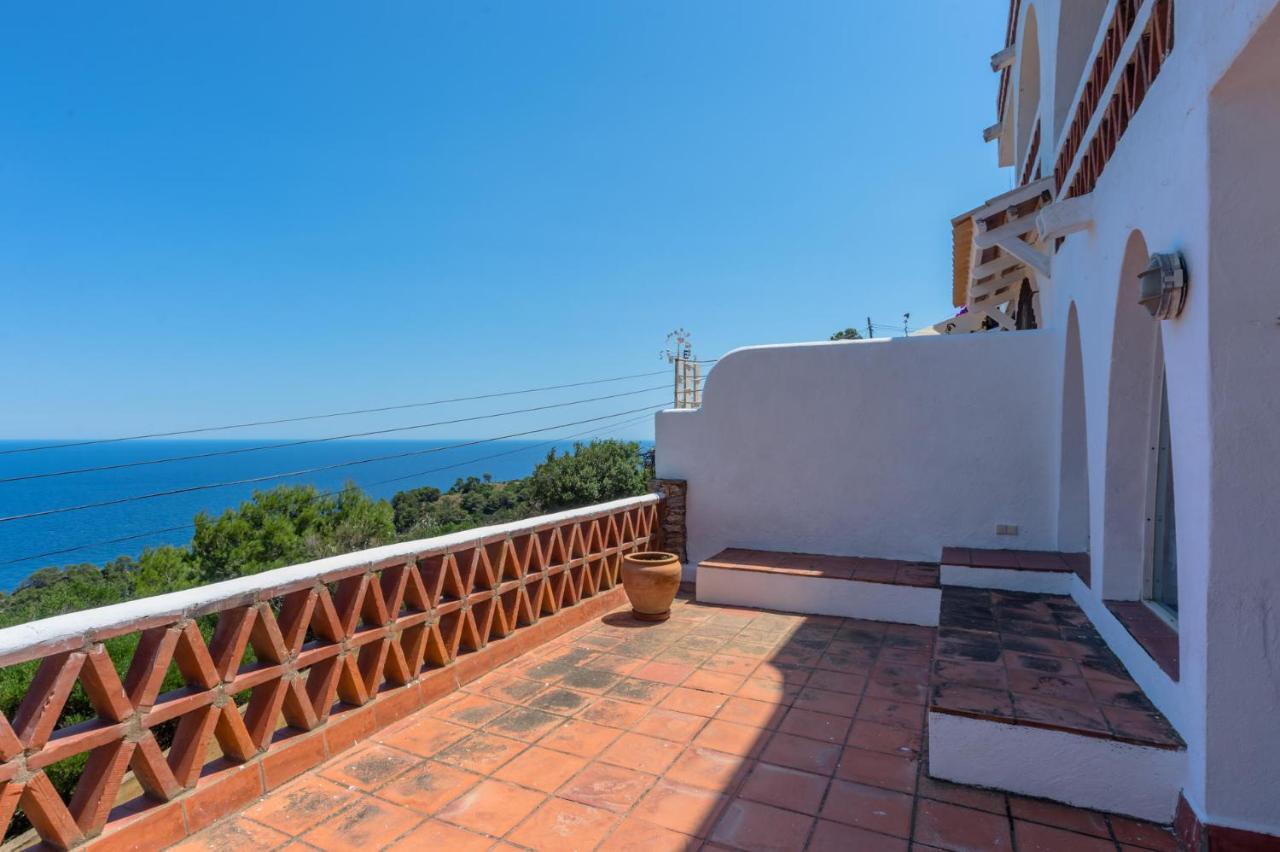 Apartment St-37 Sa Tuna 2 Pax