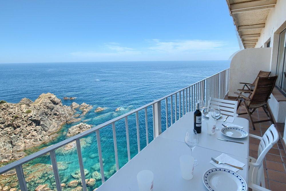 Apartamento Cap Sa Sal 74 Con Terraza Literalmente Sobre El Mar *