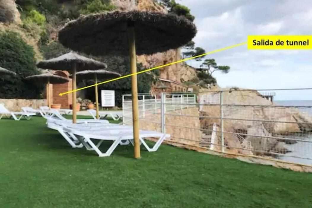Cap Sa Sal 74 Con Terraza Literalmente Sobre El Mar *