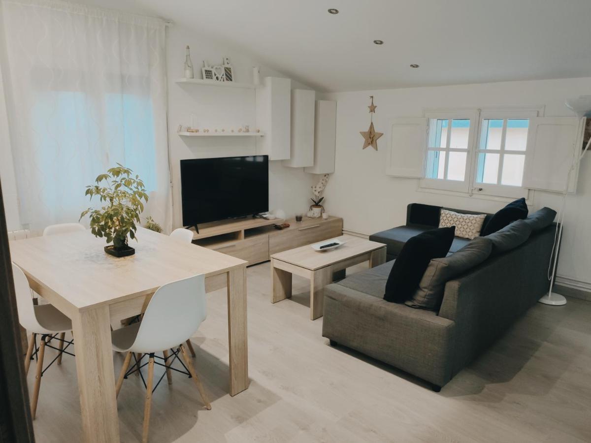 Piso En Pueblo Pequeño Tranquilo Y Acogedor Apartamento *